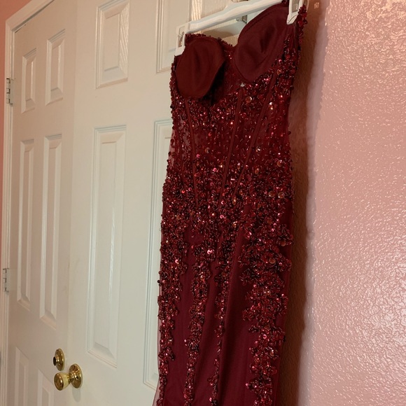 Prom dress - Picture 4 of 5